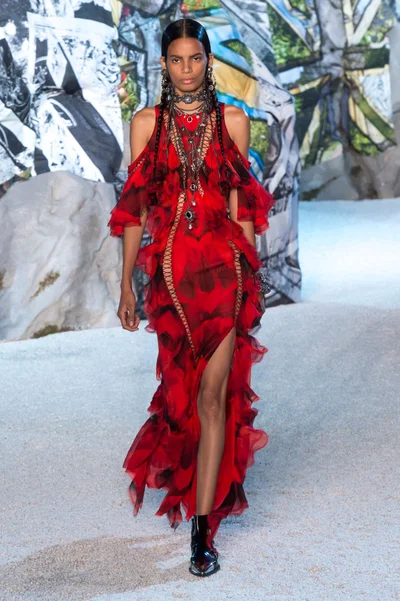 Look 33